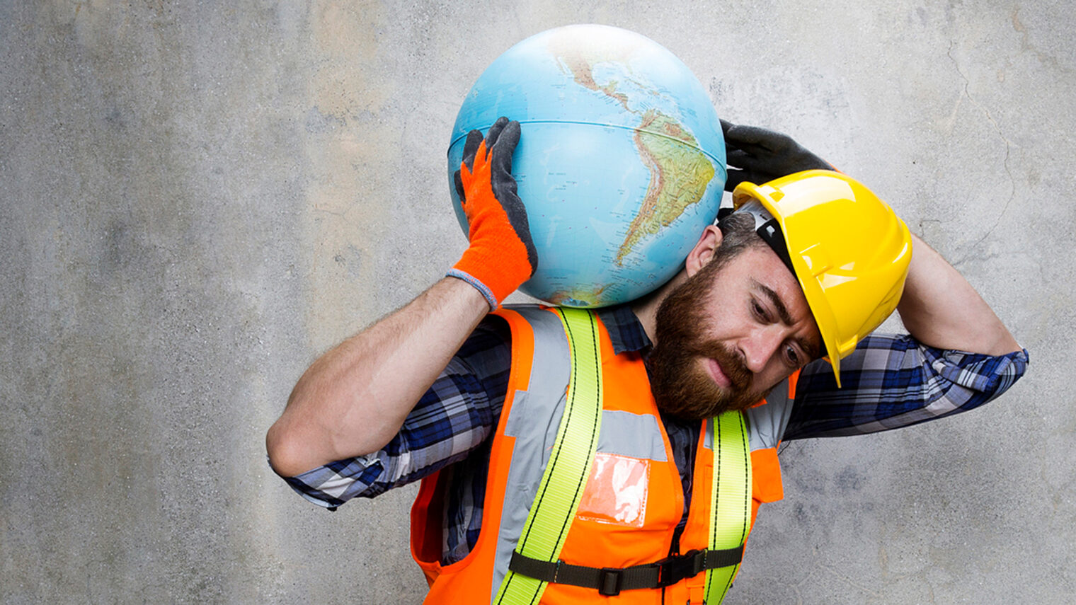 Construction worker carrying an earth globe. Schlagwort(e): White Background, Real People, Male Beauty, Construction Worker, Fashion, Fuel and Power Generation, Working Class, Toothy Smile, Heavy, Men, Tool Belt, Home Improvement, Hardhat, Maintenance Engineer, Electrician, Repairman, Building Contractor, Foreman, Carpenter, Mechanic, Smiling, Repairing, Carrying, Working, Technician, World Map, One Person, Toughness, Strength, Denim, Construction, Looking At Camera, Front View, Cheerful, Human Neck, Muscular Build, Manual Worker, Engineer, Occupation, People, Earth, Work Tool, Globe, Isolated On White, Belt